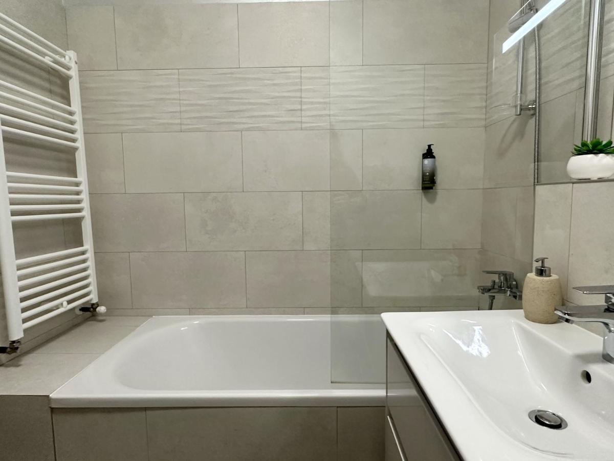 Koa - Urban Penthouse Apartamento Braşov Exterior foto